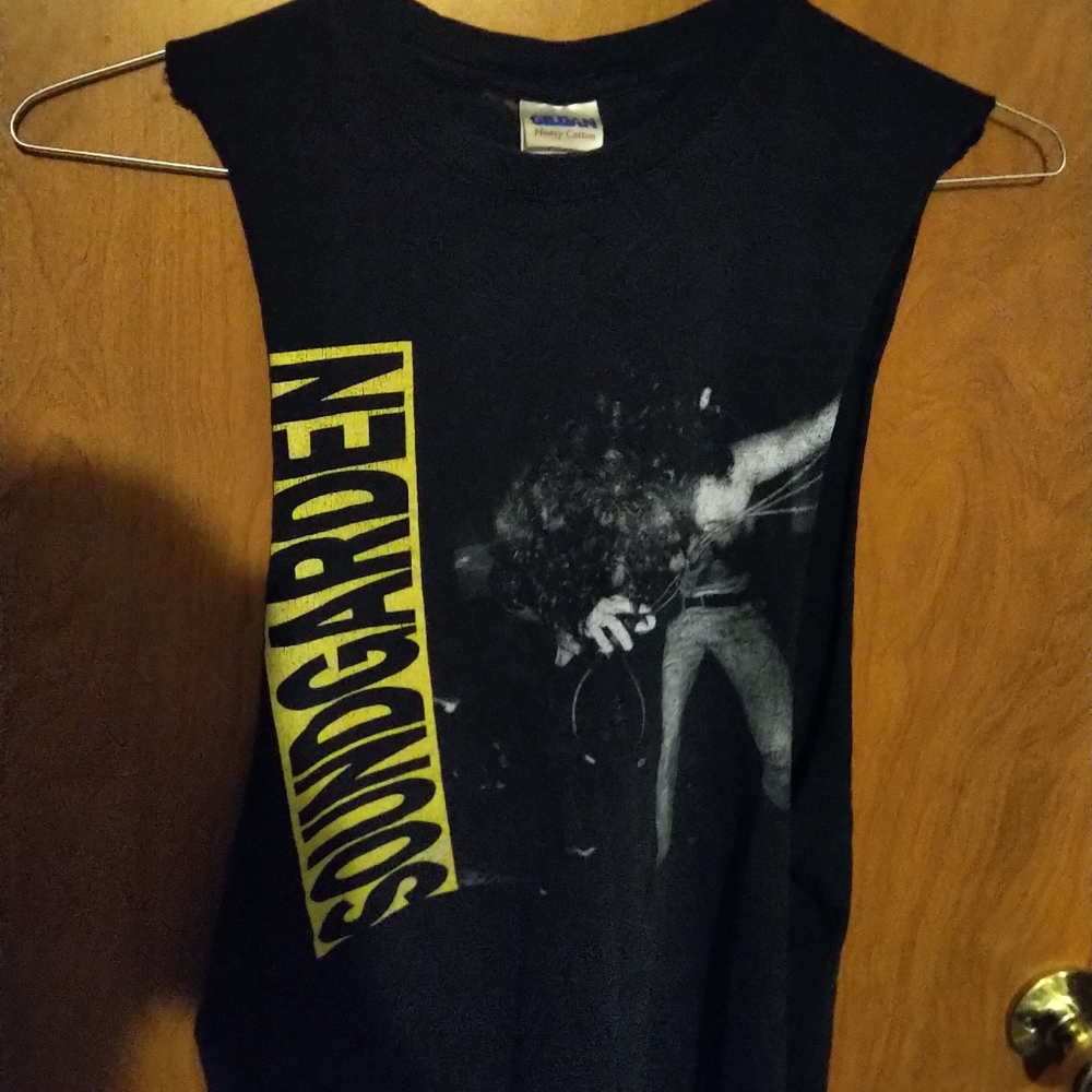 Vintage soundgarden cut sleeve tank top
